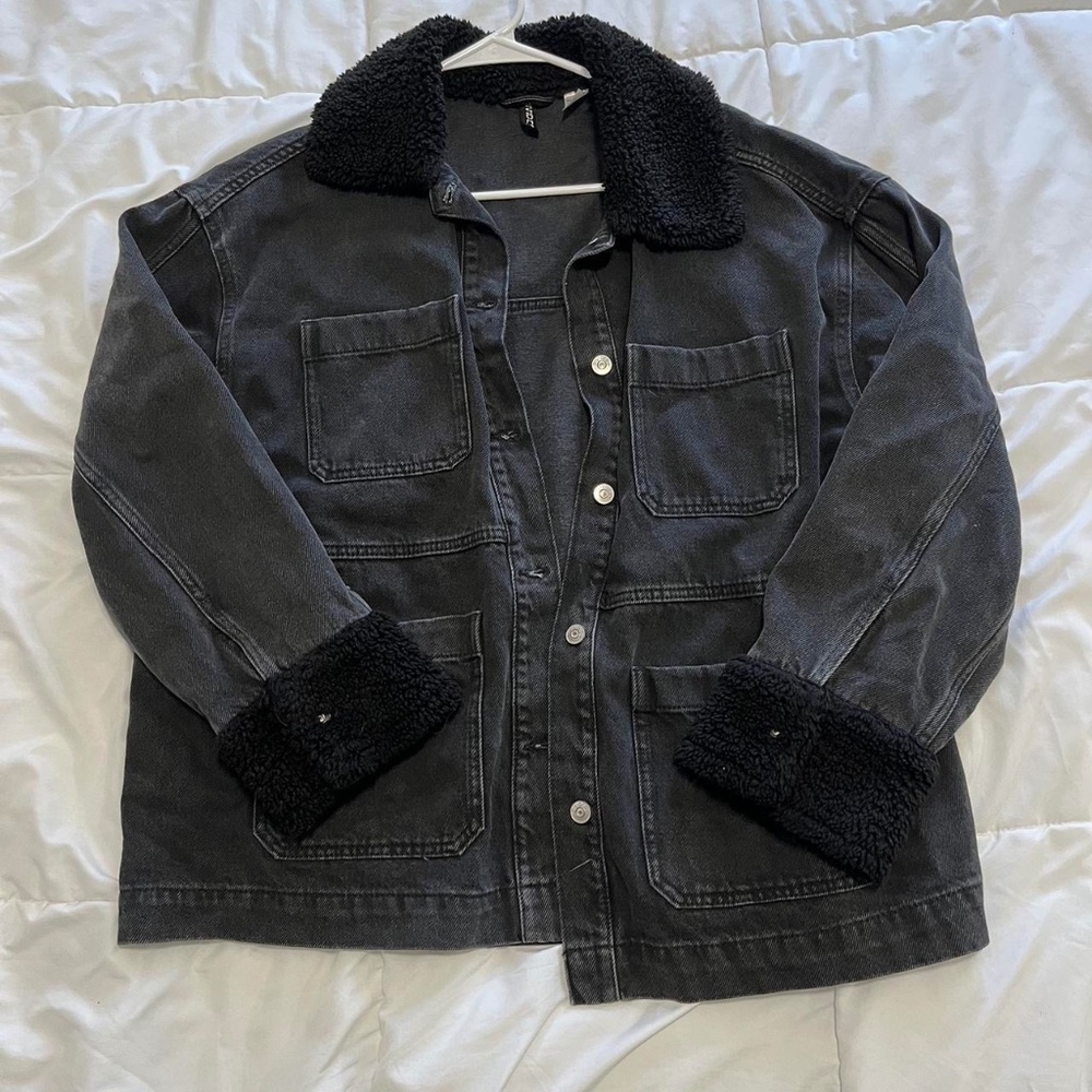 Black Denim Jacket w/ Faux Fur Trim - Size L